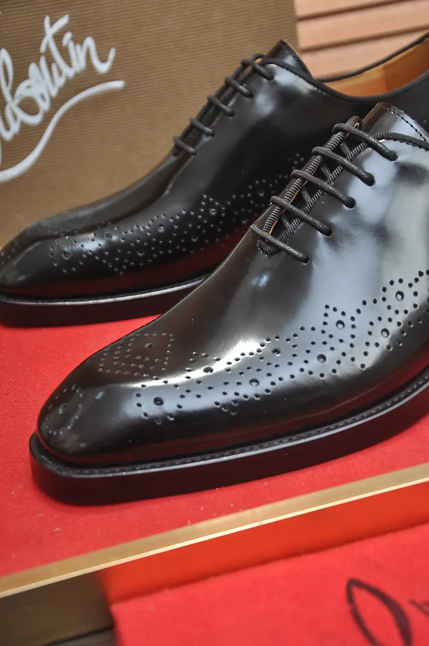 Men's shoes 💰620💶 [Chrstian Loubotin] Red-soled shoes 💋Original mold opening, the highest version on the market, purely handmade ➕Imported cowhide uppers, first-layer water-dyed cowhide lining! Original EU high-gloss outsole. 38 to 45 (45 customized)